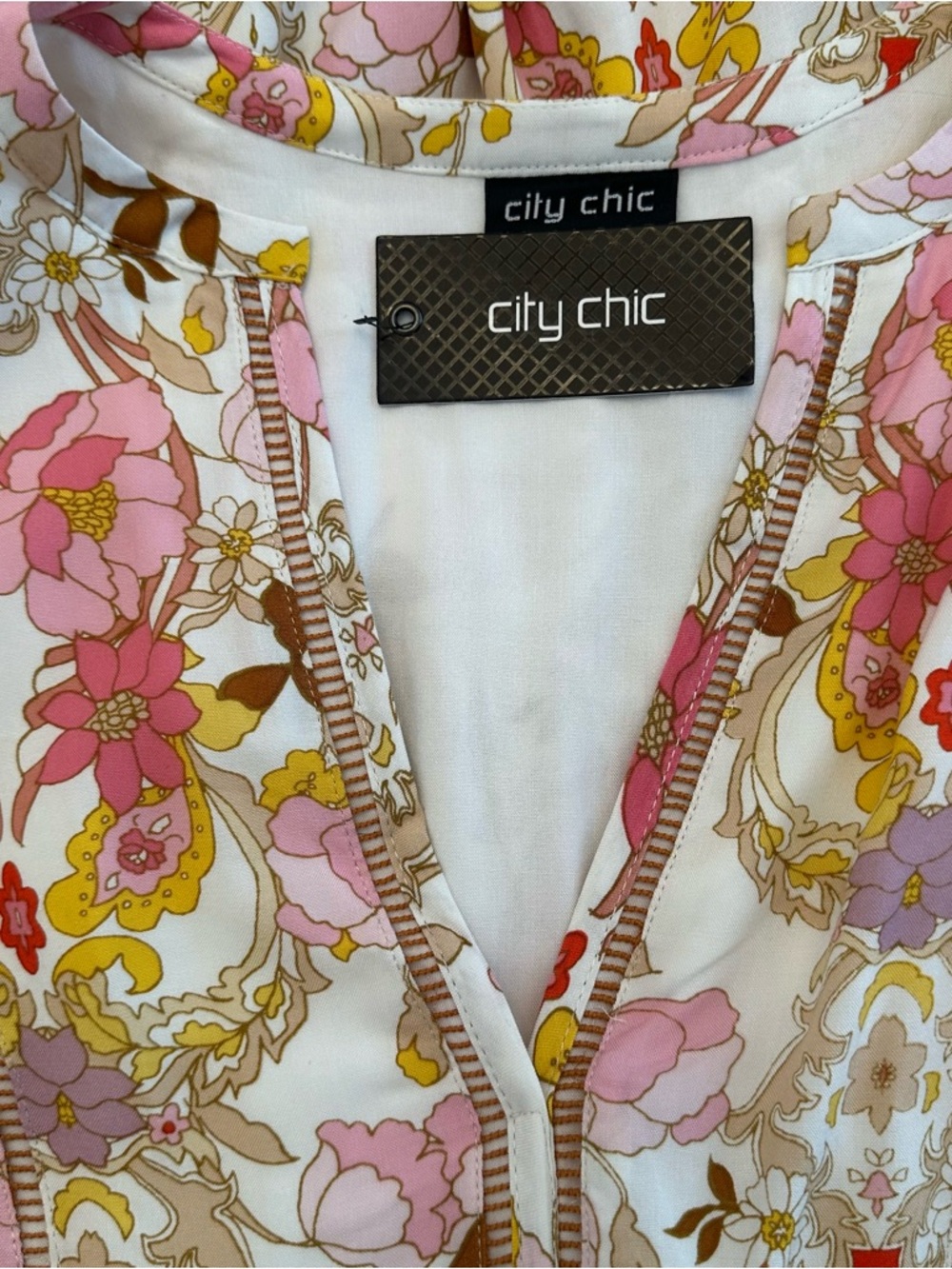 City Chic Boho Floral Paisley V-Neck Maxi Sky Dress, Viscose, Flowy, Western, 18 - Picture 4 of 16